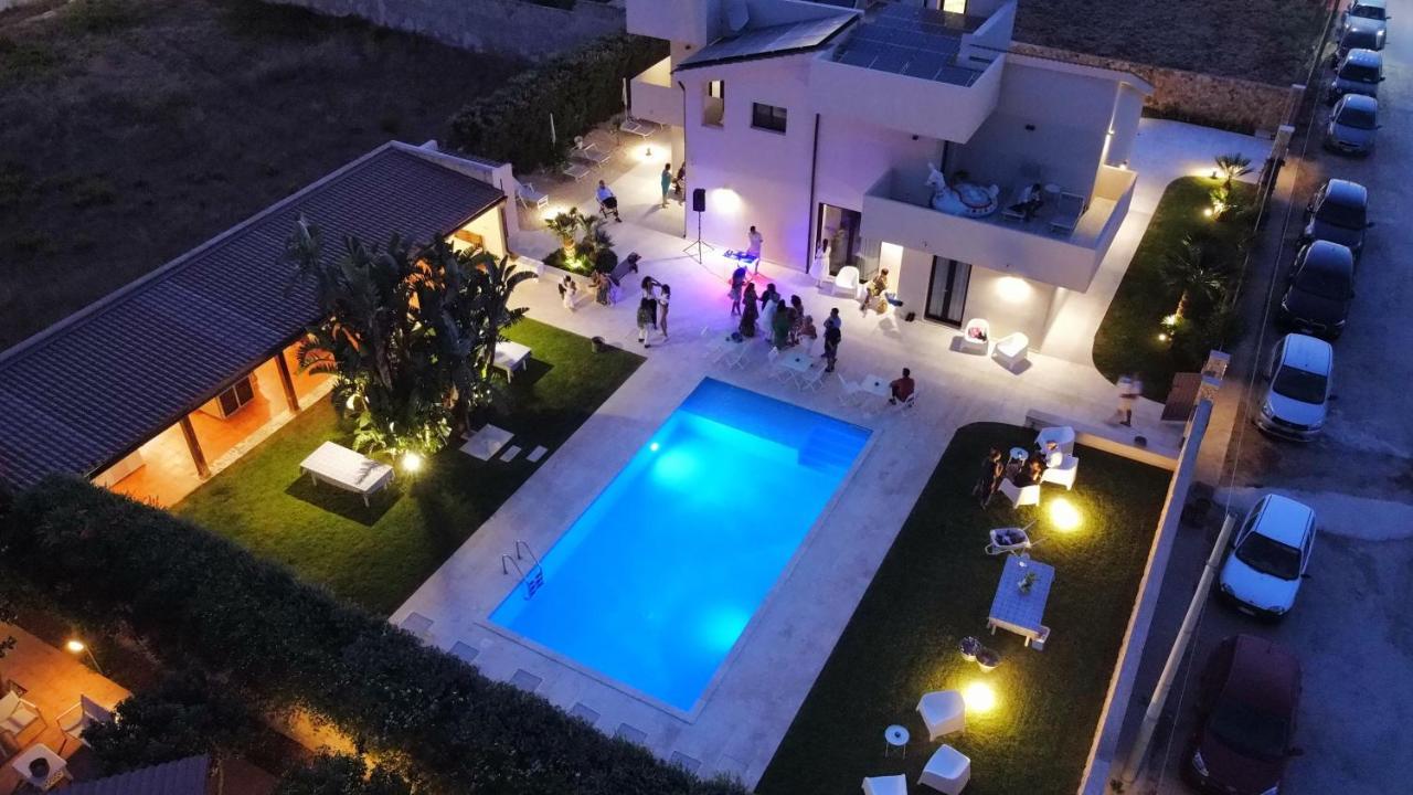 Tipino Hotel Пицолунго Екстериор снимка